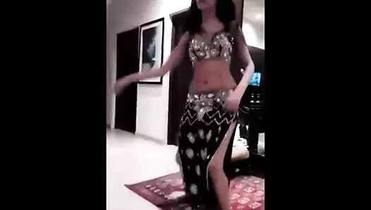 Hint tarafından sıcak dans