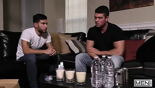 Erkekler - Vadim Black ve Brad Banks fırtınadan sığınıyor ve birbirlerinin beyinlerini sikiyor