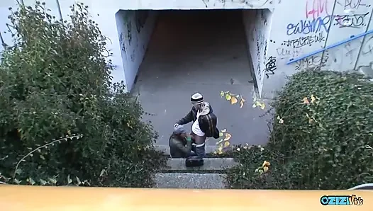 En seediest getto, açık havada üremenin göreceli barış içinde yapilabildiği yerdir