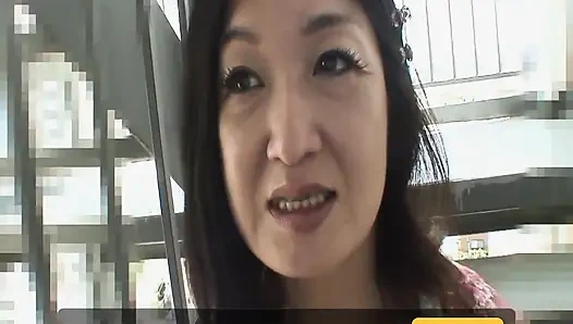 Japon üvey anneler sapık tarafını gösteriyor!