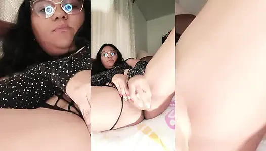 Senin gibi amcığımın içine boşalıyor