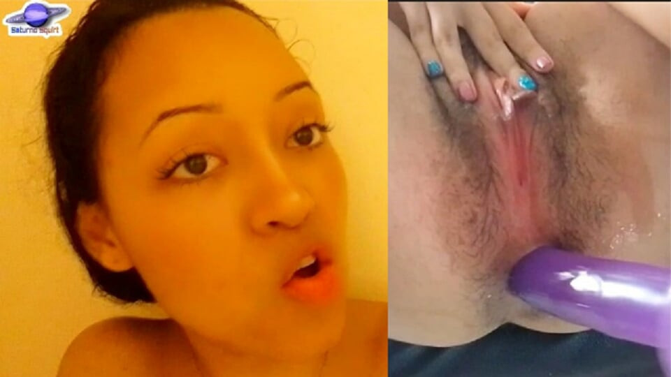 Saturno en seksi latin bebeği fışkırtıyor, sevgilim beni yoğun ve çok hızlı anal orgazmımda kaydediyor.