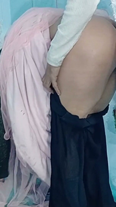 hint gelin var bir hurd sikme üzerinde ilk seks gece Hint damat kahrolası Hint village bride | Klip 1