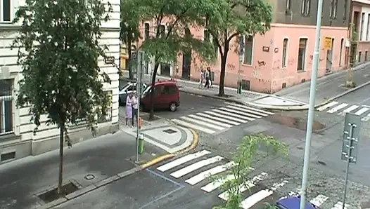 Güzel genç kız mutfakta dedesi ve ninesi tarafından sikiliyor