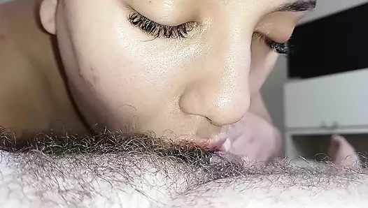 Gluttonous evli kadın güne derin ve aşırı bir saksoyla başlıyor