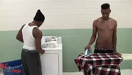 Büyük siyah yarak #4 - sahne 4