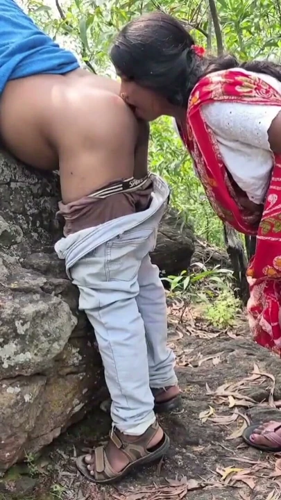 Sona bhabhi outdoor fucking with her brother-in-law, Sali jamaibabu chudachudi bengali audio | Clip 2