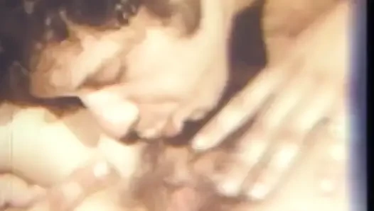 Klasik kıllı amcık yalama