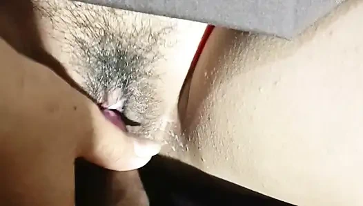 Okuldan yeni eve gelen küçük üvey kız kardeşimi sikiyorum