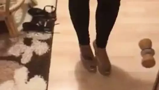 Milf isabel gösteri ona seksi ayak tekrar