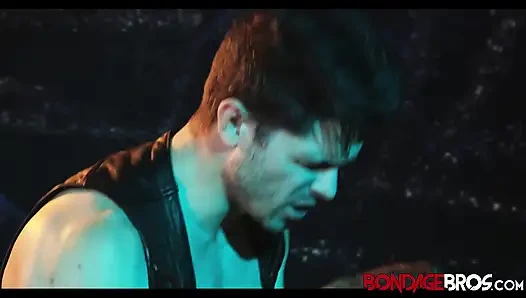 Bondagebros: devin franco grant ducatis götünü dillemeden ham itişlere kadar bir oyuncak gibi kullanıyor