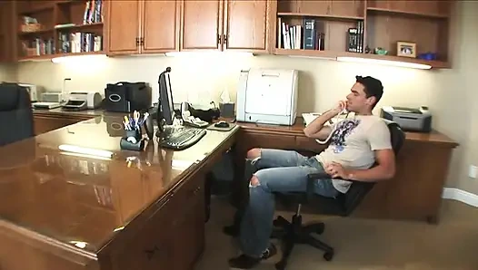 Genç kız ve büyük yarak için büyük tutku