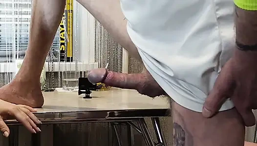 Mutfakta kayınvalidesini ağzından sikiyor ve boşalıyor