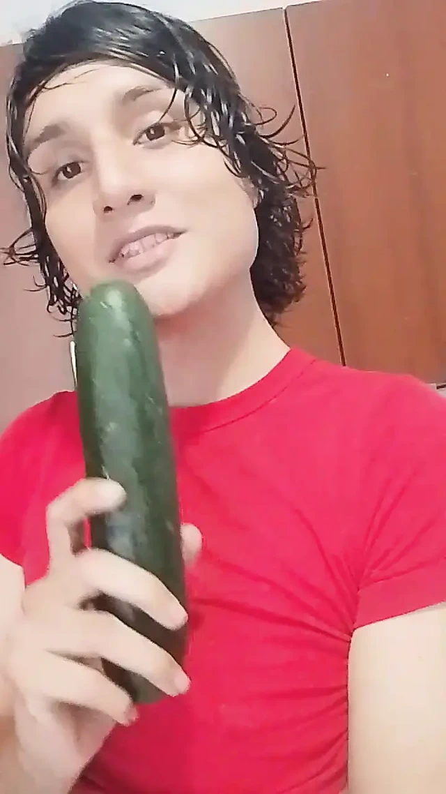 Beautiful femboy arrives at his house excited and decides to smear his body with oil and play with a cucumber