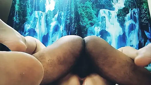 Ateşli kıllı orta yaşlı seksi kadınlar karşılıklı mastürbasyon