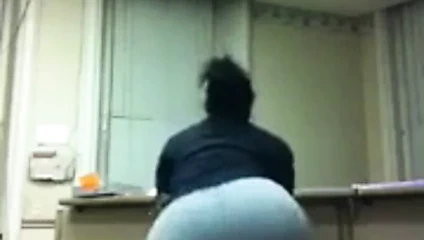 iş yerinde sıkıldım sallamak