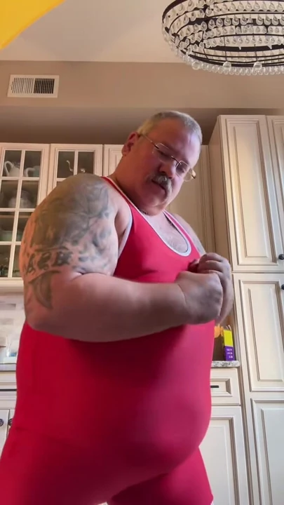 Big grandpa chub bear