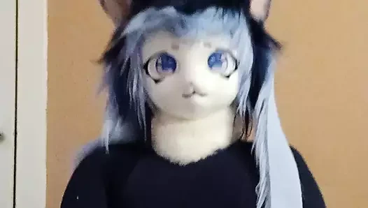 Lightning's tights encasement debut