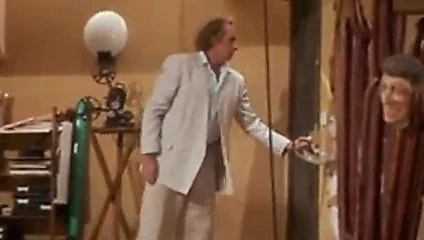 emmanuelle bear - sıcak sahne