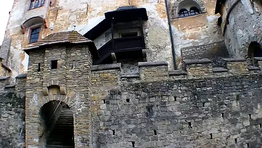 Cumandride6 ve Olpr ile bir kalede büyülü gece