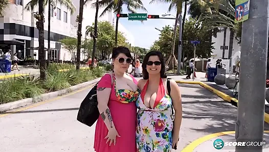 Alana Lace ve Kelli Maxxx ile Güney Plajı'nda bir gün