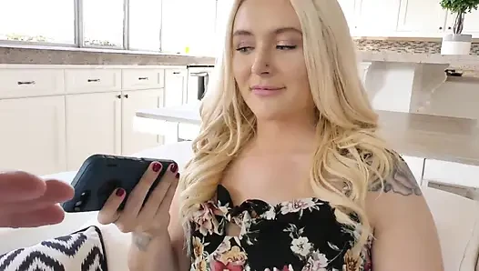 Chloe Marie üvey babasına sikişirken ne kadar iyi olduğunu gösteriyor - sapık orta yaşlı seksi kadınlar