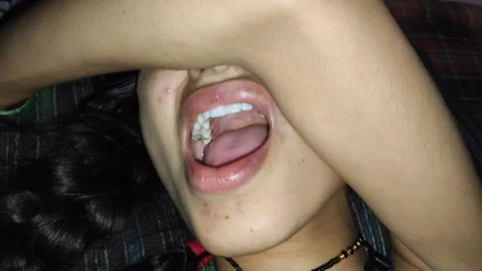 Kız arkadaş ve erkek arkadaşla yumruk zamanı seks tam gece seks Hintçe ses