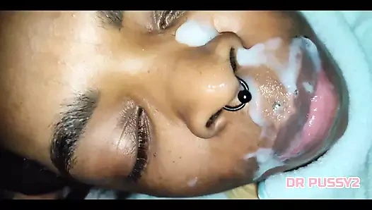 Şafaktan önce üvey oğlunun şişesini emmek istiyor