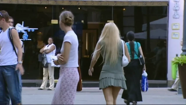 Сексуальный горячий интенсивный тройничок