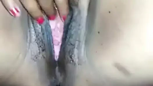 Desi olgun aunty parmak kıllı kedi