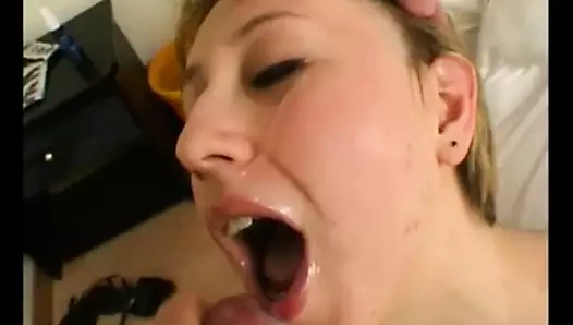 Yüz bakımı için ödeme 62 bir fahişe fantezi hikayesi