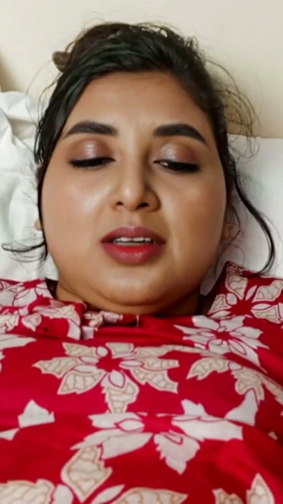 Nadiya Boudi Yurtdışında Sikildi Sonra Eve Gelip Debor Tarafından Sikildi | Bölüm 1