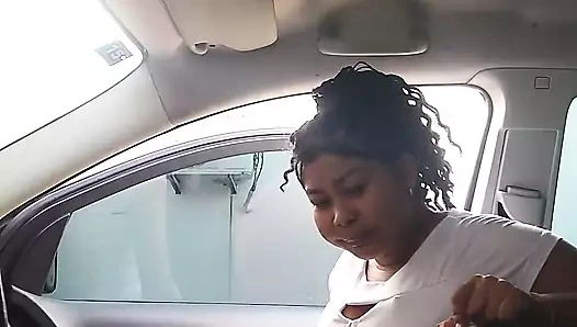 Arkadaşım beni alıyor ve sikiyor