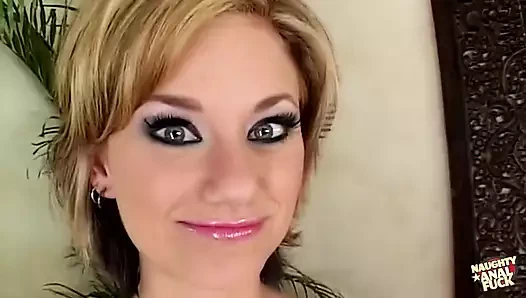 Alex Devine bu adamlardan ne kadar ciddi bir şekilde sikişeceklerine dair hiçbir fikri yok