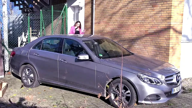 Büyük memeli Alman üvey anne Urlauber'ın anal ateşli anı