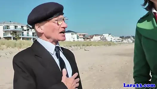 İngiliz milf parmaklı ve becerdin içinde yaşlı üçlü