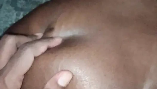 Mia moglie si è fatta bere mia moglie l'acqua dal mio cazzo