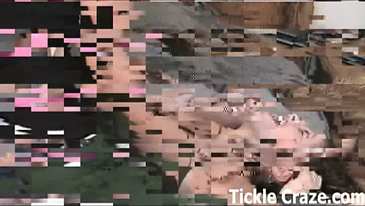 Çığlık atana kadar gıdıklanıyor