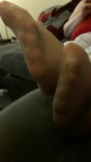 Evli kadın naylon ayaklar