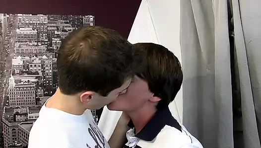 Tatlı masum ve tamamen korunmasız - bölüm #1 - %100 prezervatifsiz