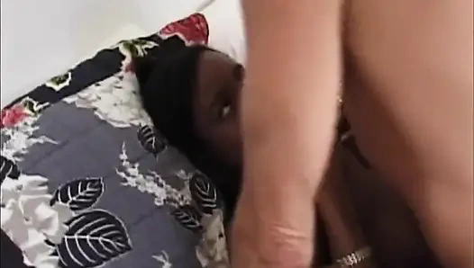 Tecrübeli esmerin götü genişçe damlıyor yüze boşalma