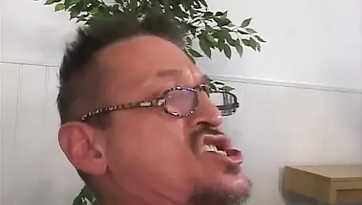Sıkı amcıklar için yakın çizgi