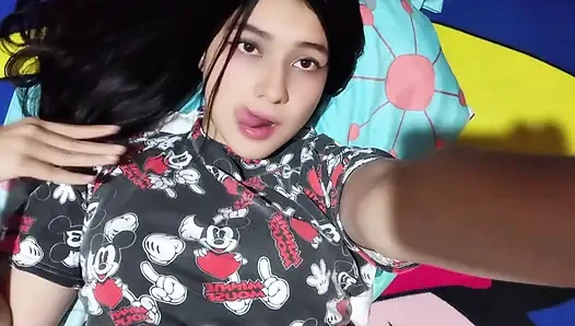 Kocamın arkadaşıyla evde yokken görüntülü görüşme