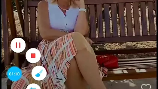 Jerk challege seksi götlü sarışın kadın