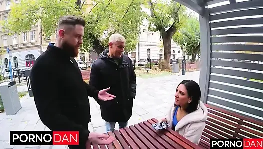 Balon götlü Fransız genç kız porno dan tarafından sikiliyor