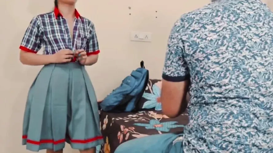 Apni sauteli behen ki chut faad di