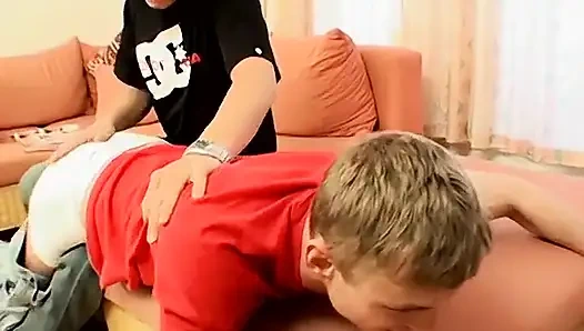 Mastürbasyon yaparken ve şaplak atarken yakalandı!