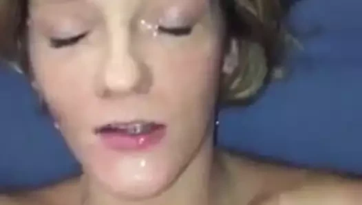 karısı alır bir büyük yüz