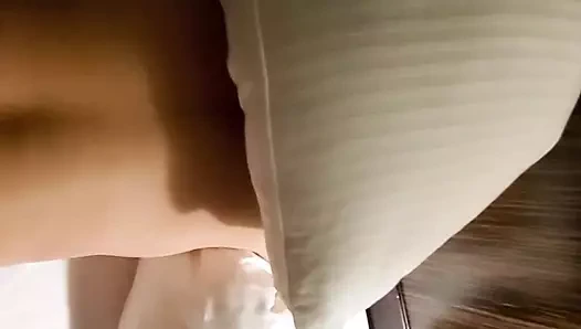 Sikme eyersiz benim yeni evli koreli komşum