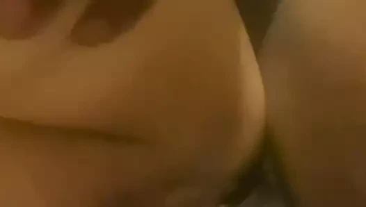 Hotwife giving up her asshole again